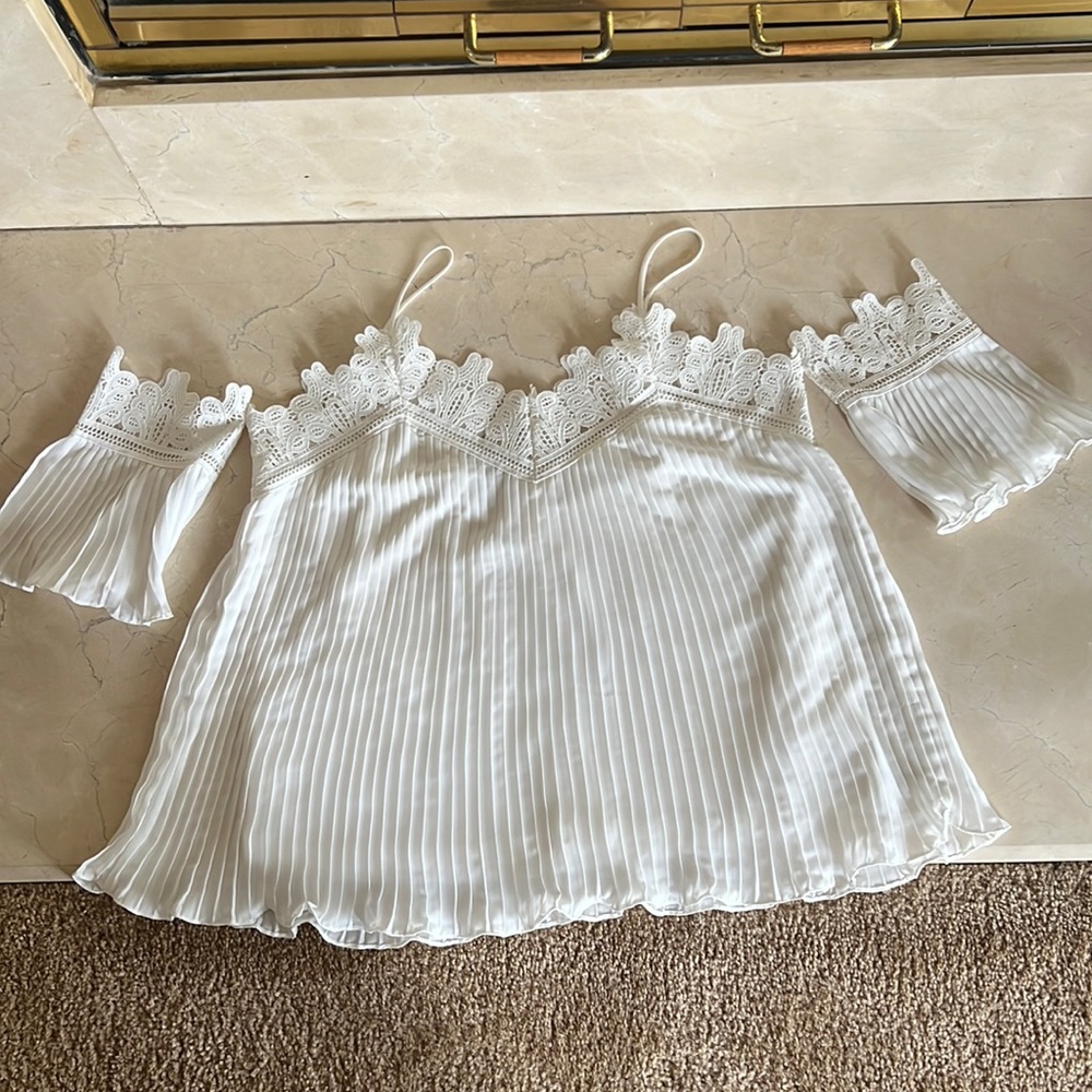 Womens Aqua white top